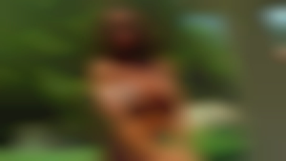 pec flex amazing boobs female bodybuilder