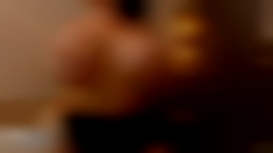 Samantha Kelly's Massive Round Tits Webcam Girl - REPLACE IMAGES