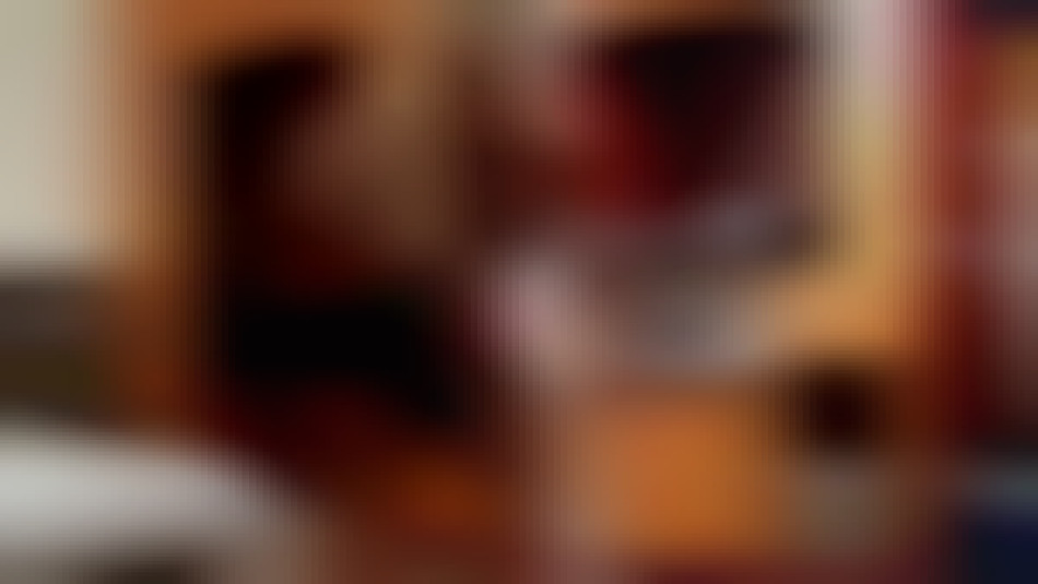 Lisa Cross buffed up and strong muscle girl