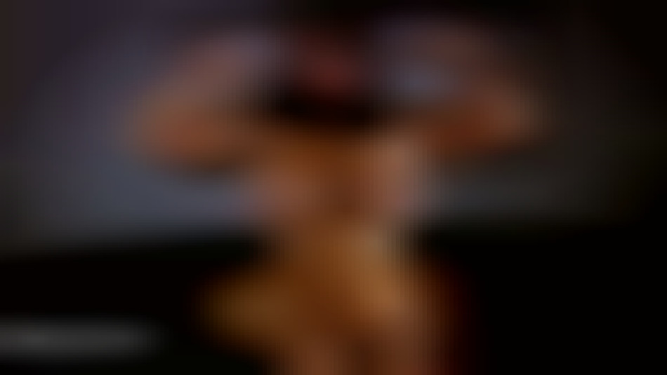 naked fbb flexing biceps