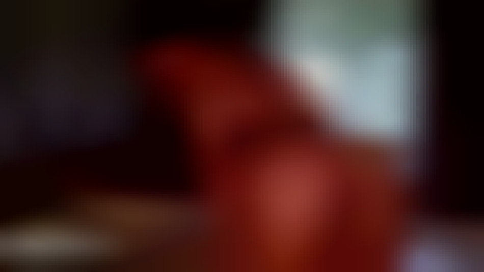 muscular woman naked pussy on cam