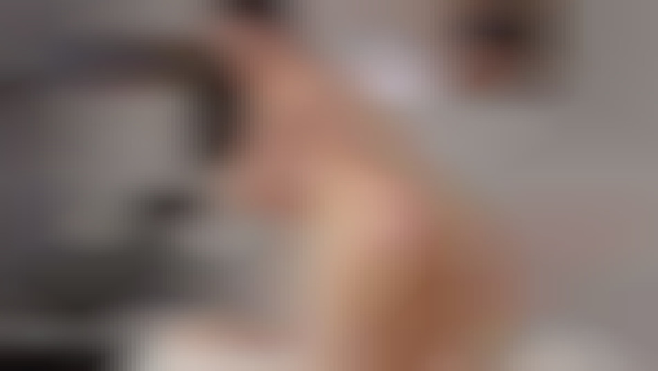 thick muscle booty and big tits