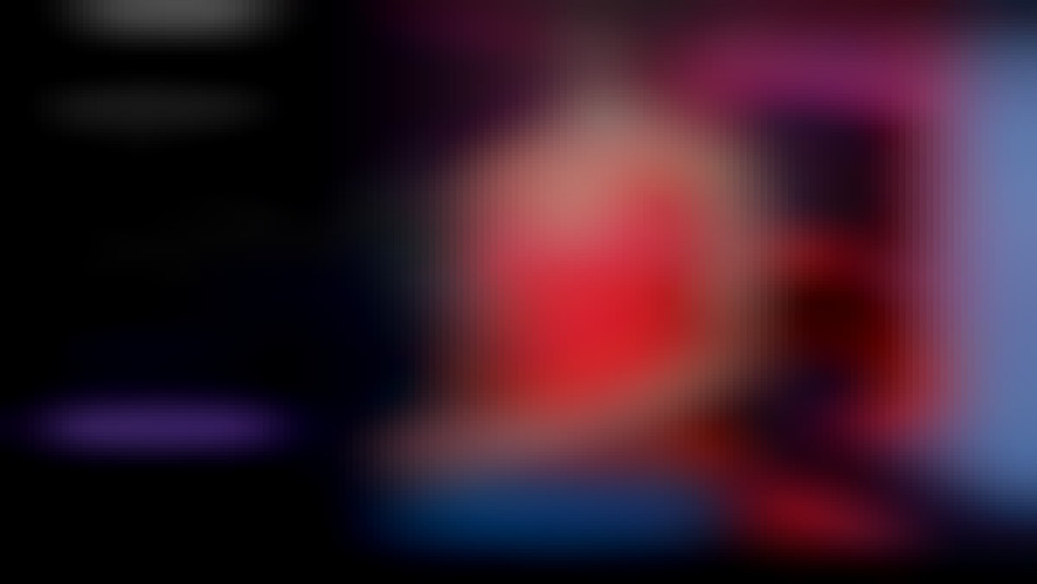 live female muscle cams