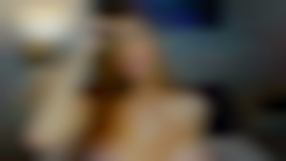 Amy Stevens looking hot as fuck on webcam