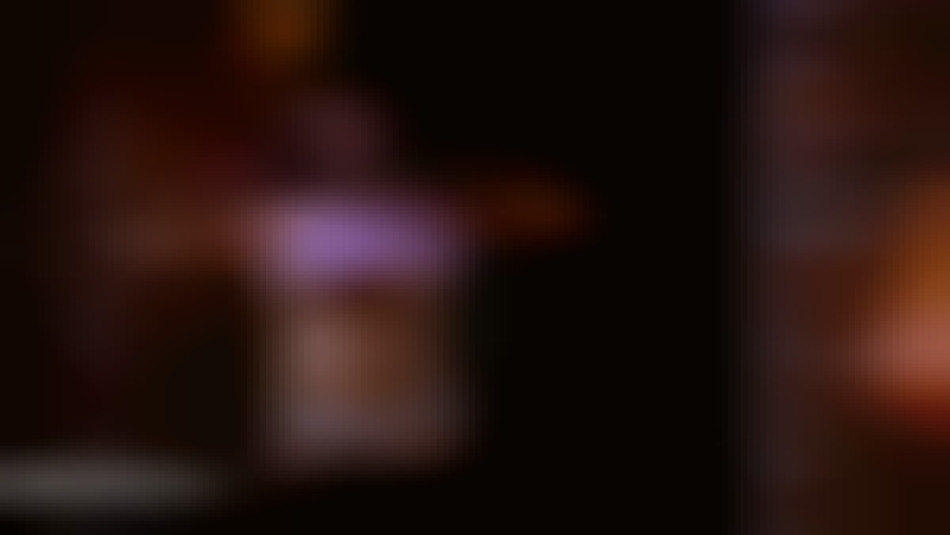 samantha kelly bicep flex