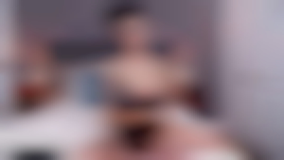 sexy fit webcam model Cherry Devivre