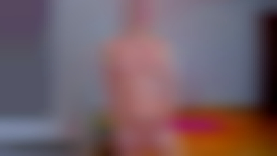 beautiful cam girl with tight pussy