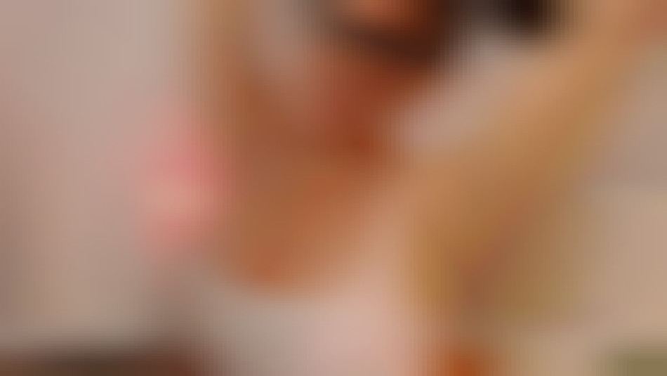 Samantha Kelly crazy hot cam girl brunette